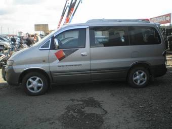 2002 Hyundai Starex Pictures