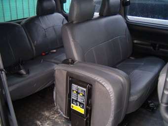 2003 Hyundai Starex Photos