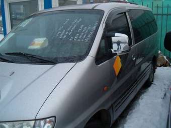 2003 Hyundai Starex Photos