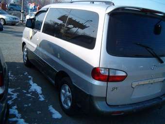 2003 Hyundai Starex Photos