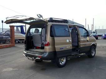 2003 Hyundai Starex Pics