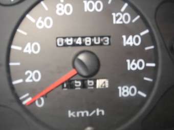 2003 Hyundai Starex Images