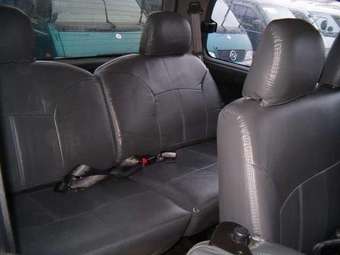 2003 Hyundai Starex Photos