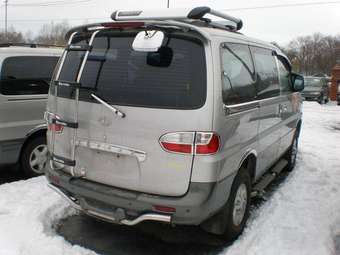 2003 Hyundai Starex Pictures