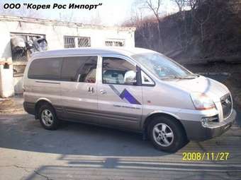 2003 Hyundai Starex Pics
