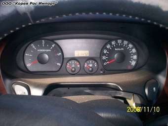 2003 Hyundai Starex Photos