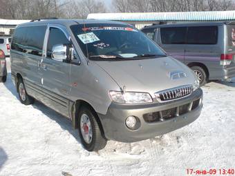 2003 Hyundai Starex Pics