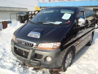 2003 Hyundai Starex Photos