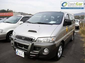 2003 Hyundai Starex Photos