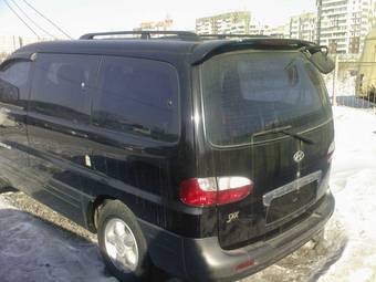 2003 Hyundai Starex Photos
