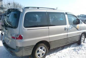 2003 Hyundai Starex Photos