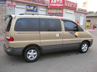 2003 Hyundai Starex Pictures