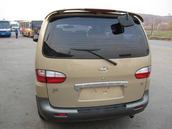 2003 Hyundai Starex Photos