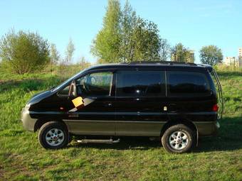 2003 Hyundai Starex Pictures