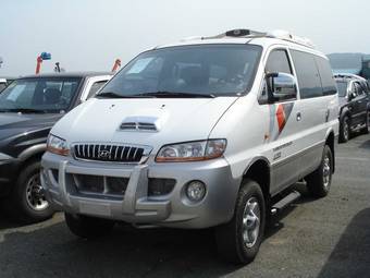 2003 Hyundai Starex Photos