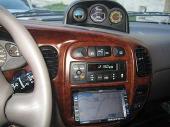2003 Hyundai Starex Photos