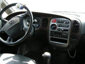 2003 Hyundai Starex Pictures