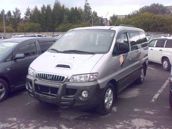 2003 Hyundai Starex