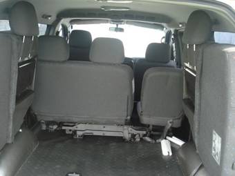 2003 Hyundai Starex Photos