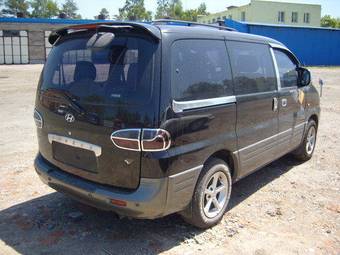 2003 Hyundai Starex Photos