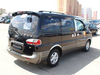 2003 Hyundai Starex Photos