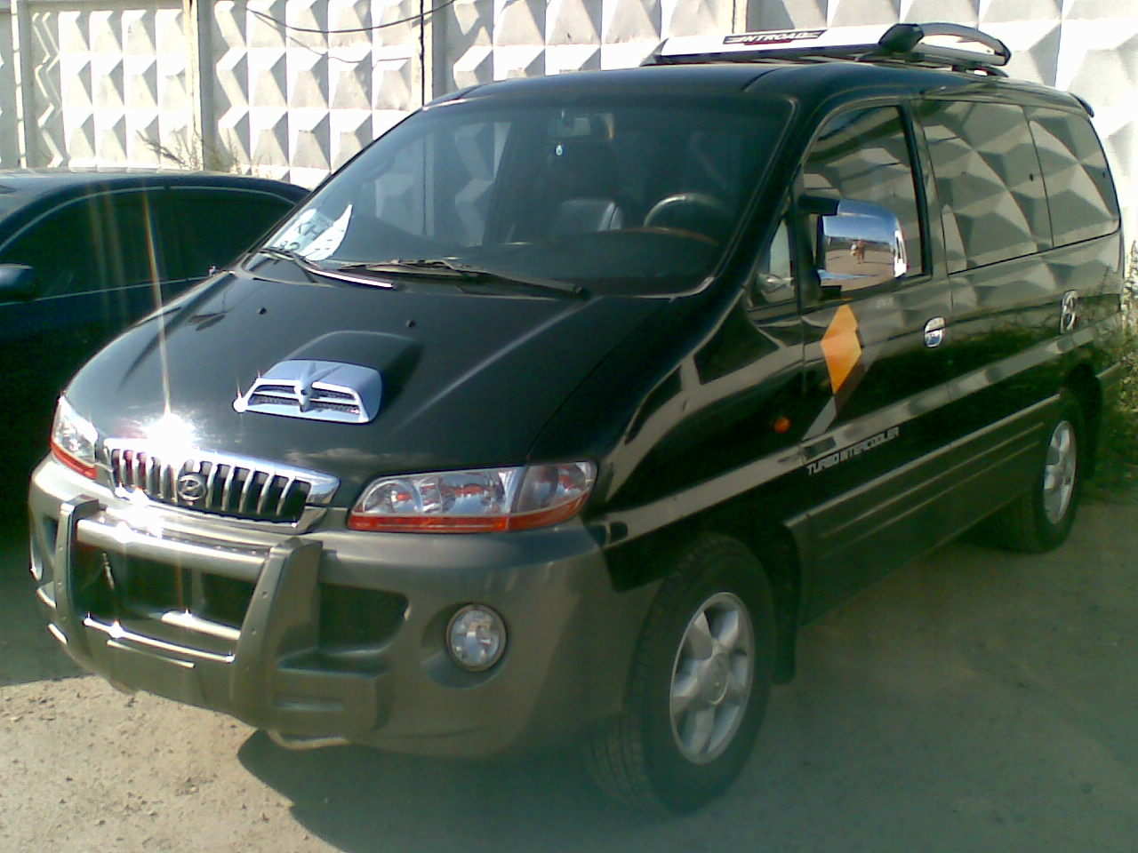 2003 Hyundai Starex