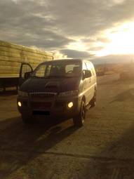 2003 Hyundai Starex