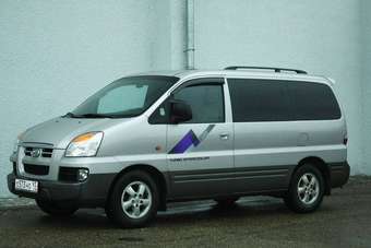 2004 Hyundai Starex Pictures