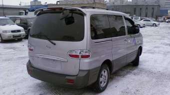 2004 Hyundai Starex Photos