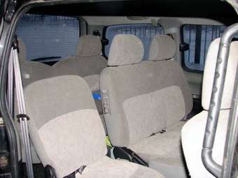 2004 Hyundai Starex Pictures