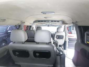 2004 Hyundai Starex Pictures