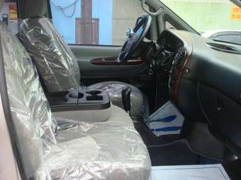 2004 Hyundai Starex Pics