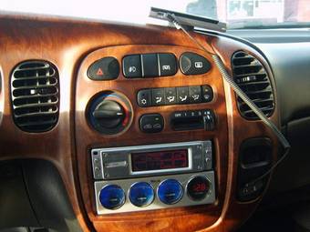 2004 Hyundai Starex Photos