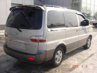 2004 Hyundai Starex Pictures