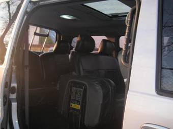 2004 Hyundai Starex Photos