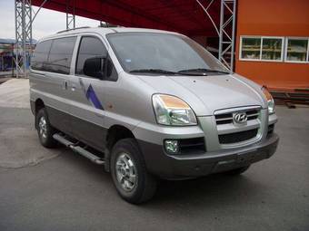 2004 Hyundai Starex Pictures