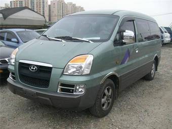 2004 Hyundai Starex Pictures