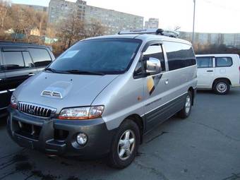 2004 Hyundai Starex Pictures