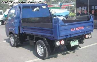 2004 Hyundai Starex Photos