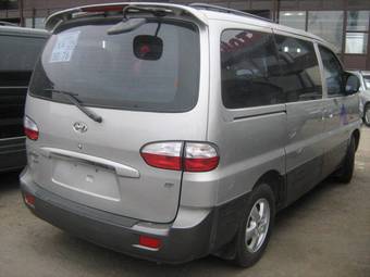 2004 Hyundai Starex Pictures