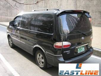 2004 Hyundai Starex Photos