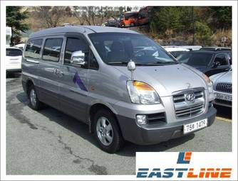 2004 Hyundai Starex Photos