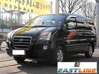 2004 Hyundai Starex Photos