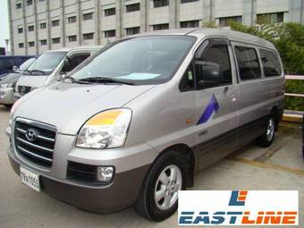 2004 Hyundai Starex Pictures