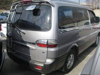 2004 Hyundai Starex Pictures