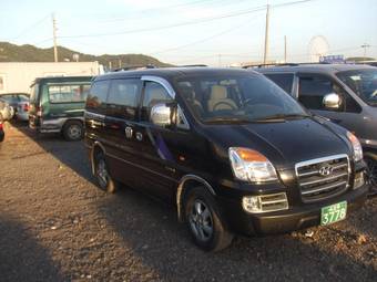 2004 Hyundai Starex Pictures