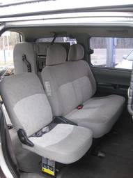2004 Hyundai Starex Pictures