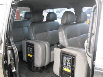 2004 Hyundai Starex Pictures