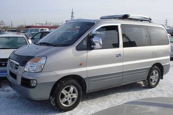 2004 Hyundai Starex Pictures