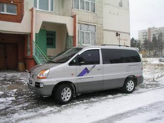 2004 Hyundai Starex Pictures